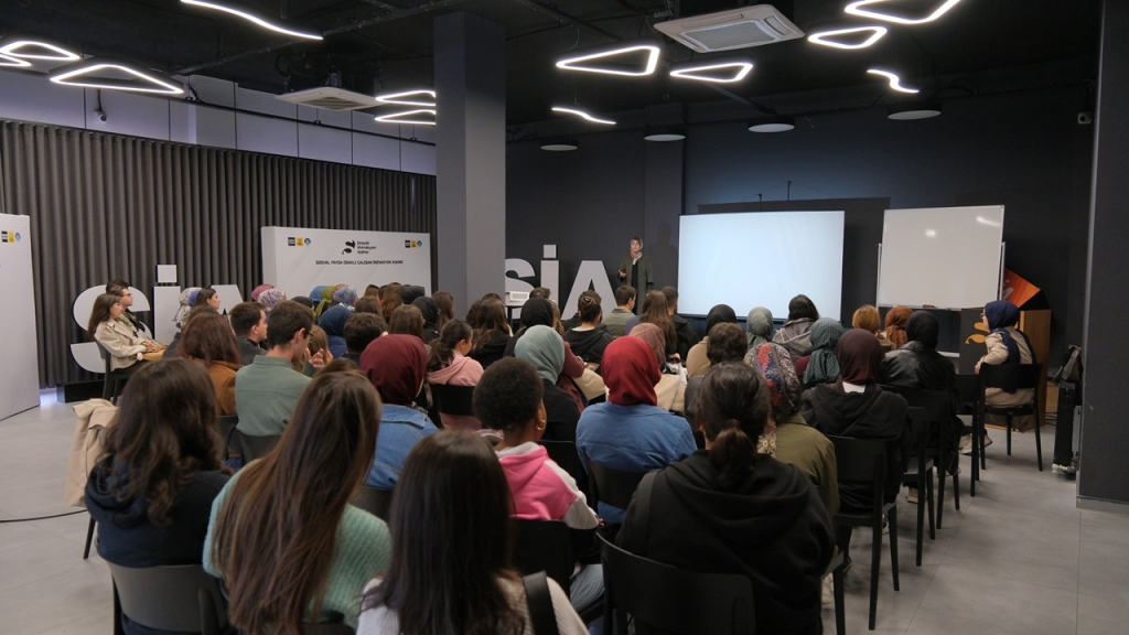 Bu Ders SİA’dayız Programı Üniversiteleri Sosyal İnovasyonla Buluşturuyor